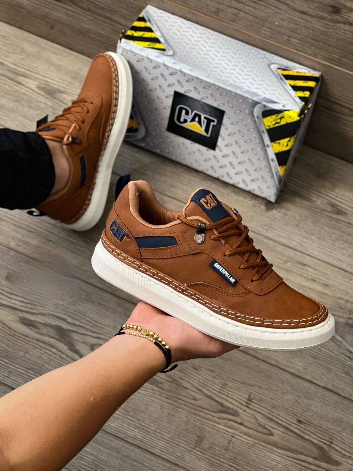 Tenis CT Triple Líneas Caballero